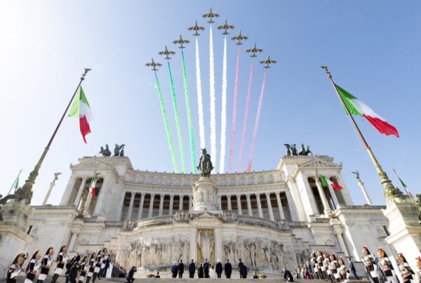 Il Presidente della Repubblica all'Altare della Patria in occasione del 2 giugno - Video