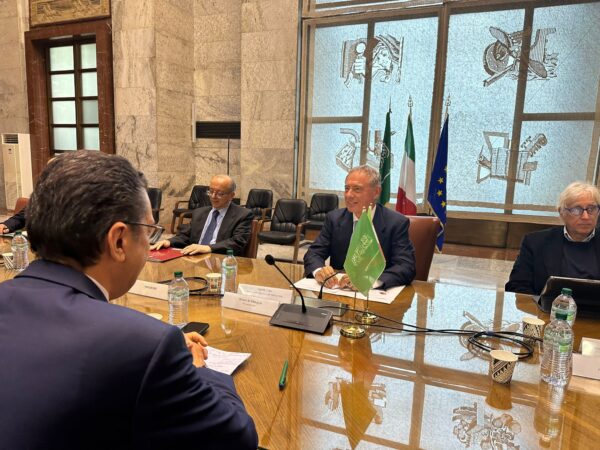 Italia - Arabia Saudita: Urso incontra delegazione imprese e investitori sauditi